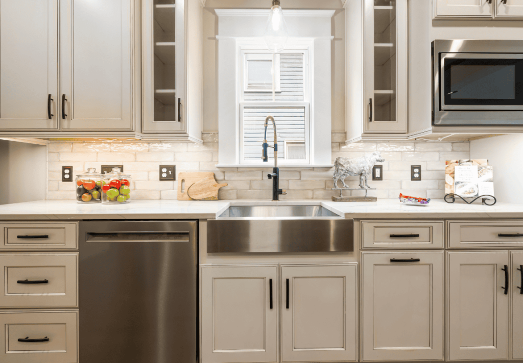 colored kitchen cabinets