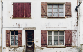 signs to repaint your house exterior