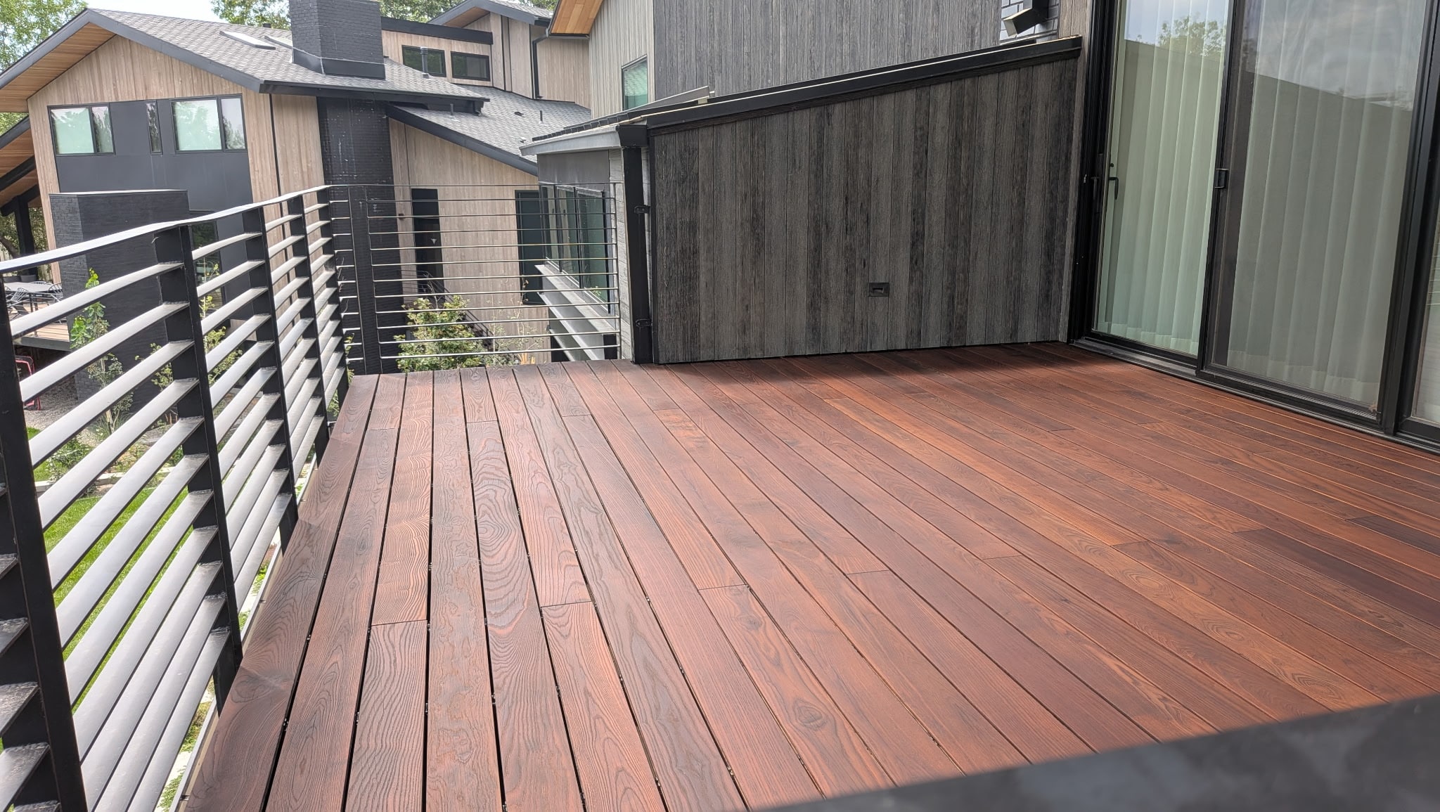 TWP 1500 Deck Staining for Two Boulder Hardwood Decks TWP 1500 Deck Staining for Two Boulder Hardwood Decks