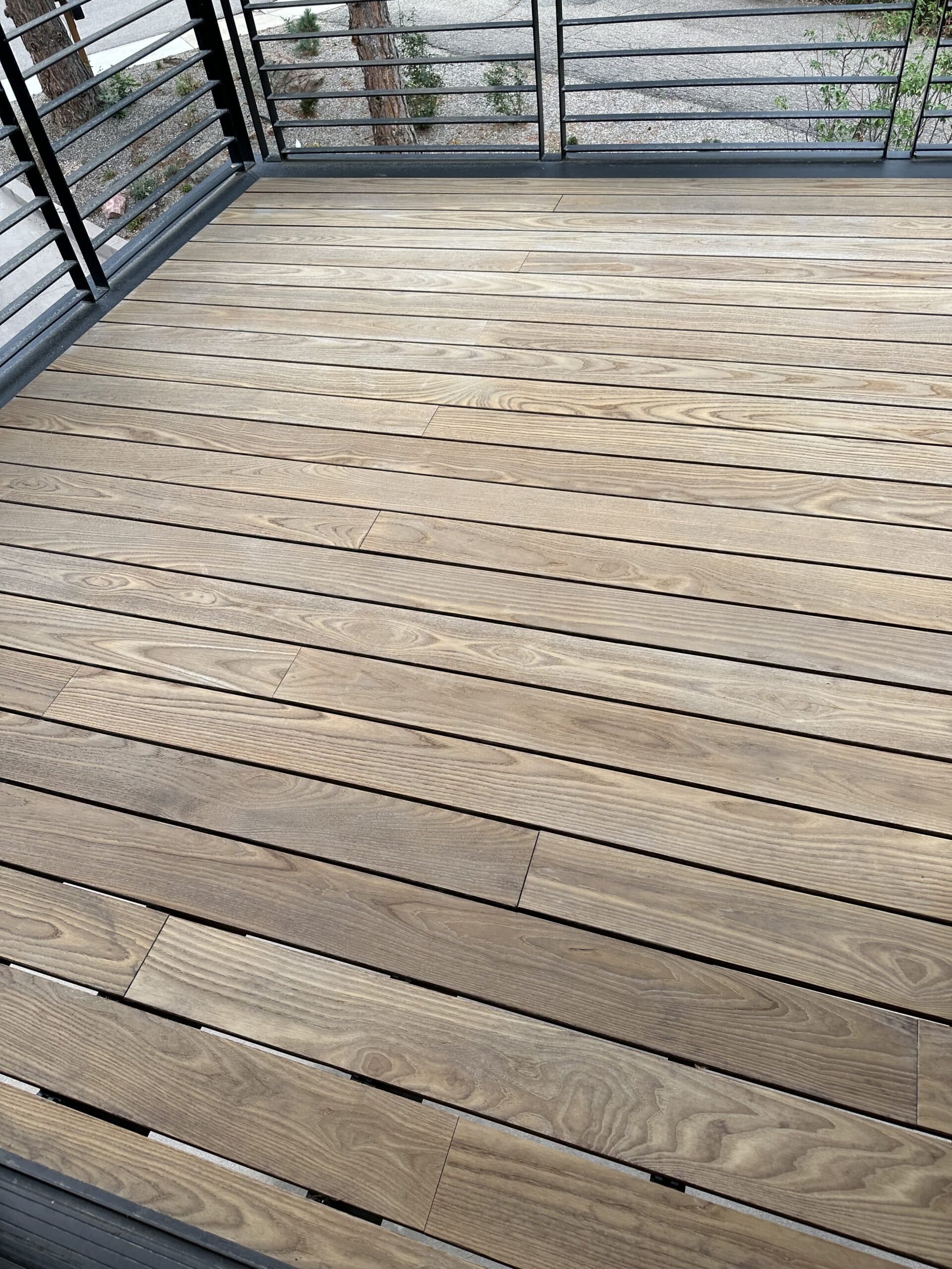 TWP 1500 Deck Staining for Two Boulder Hardwood Decks TWP 1500 Deck Staining for Two Boulder Hardwood Decks